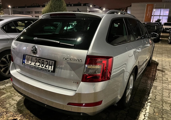 Skoda Octavia cena 35000 przebieg: 234000, rok produkcji 2015 z Warszawa małe 326